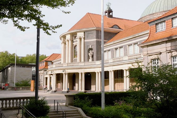 University of Hamburg plans computer center renovation