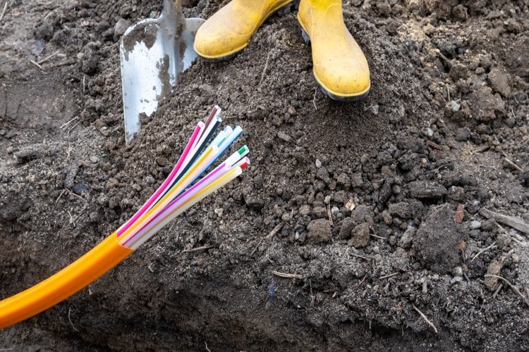 AT&T Business extends 400G wavelength to more than a dozen metros