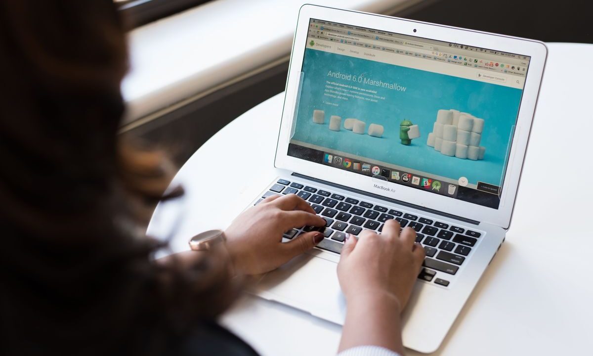 How to make your first website look credible, consistent, and professional
