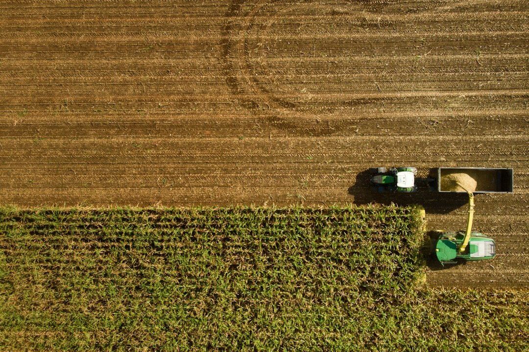 Farm equipment maintenance software for better seasonal readiness