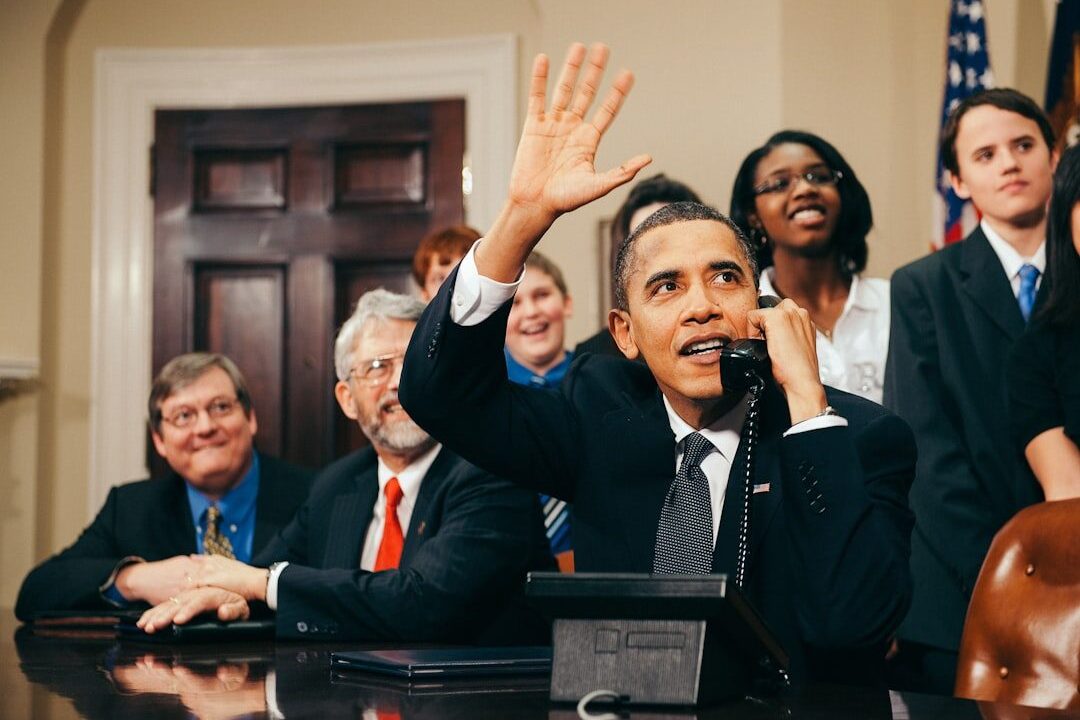 Obama backs AI slowdown and calls for federal laws