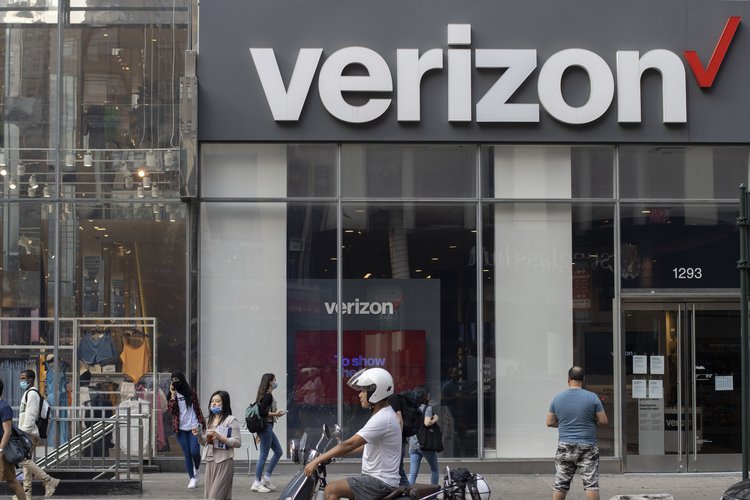 Verizon signs $2bn AWS AI infrastructure deal