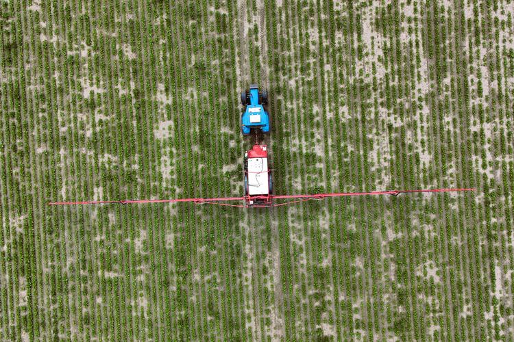 Comms tower collapses in Danville, Illinois, after farming machinery catches guy wire