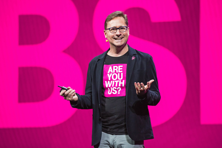 Mike Sievert steps down from T-Mobile US board
